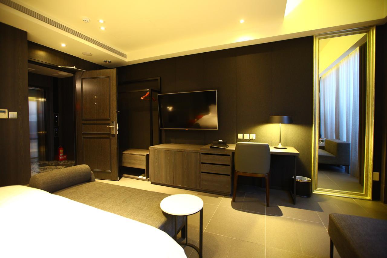 Hotel Lainn Kaohsiung Extérieur photo