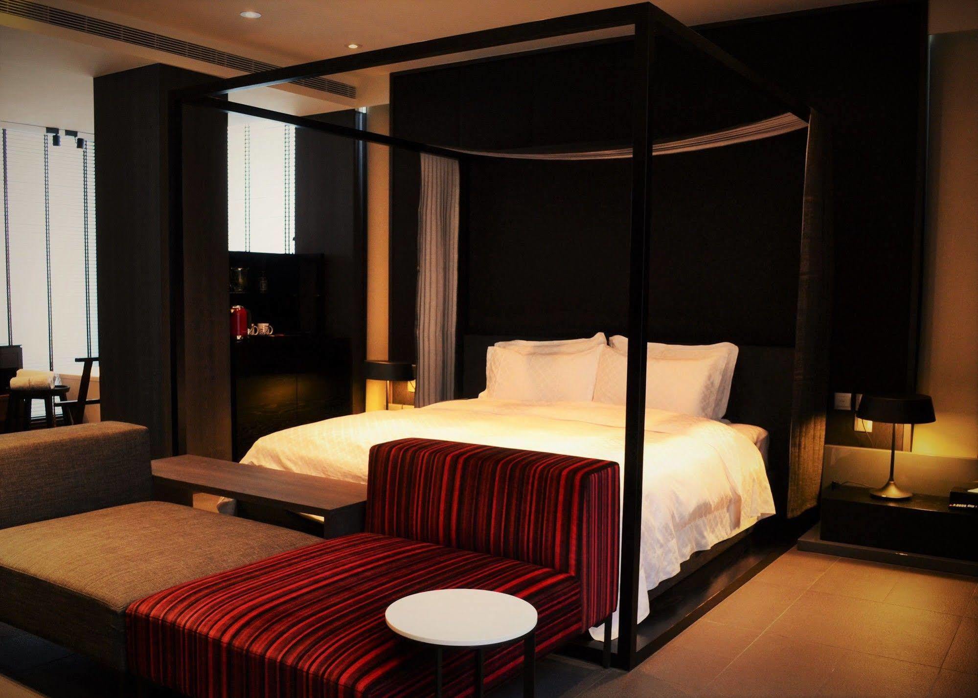 Hotel Lainn Kaohsiung Extérieur photo